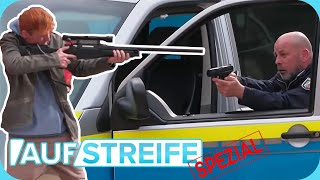 quotWaffe runterquot Mann mit GEWEHR eröffnet das Feuer  Auf Streife  SAT1 [upl. by Annirac925]