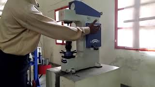 ROCKWELL HARDNESS TESTING MACHINE IN हिन्दी [upl. by Esdras]