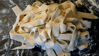 Tagliatelle Selber Machen  Selbstgemachte Nudeln aus Mehl amp Eiern Rezept [upl. by Lanrev]