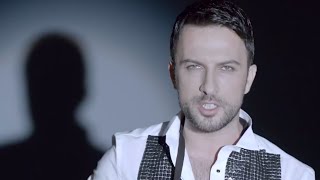 TARKAN feat OZAN ÇOLAKOĞLU  Aşk Gitti Bizden Official Video  Lyrics [upl. by Jacobine692]