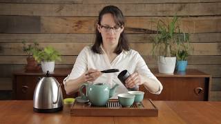 How to brew tea in a teapot [upl. by Evaleen]