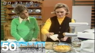 Mary Berry  How to make homemade Marmalade  Good Afternoon  1974 [upl. by Mayer499]